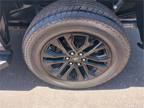 Used 2025 Ford F150 Lariat w/ Equipment Group 501A Mid AWD/4WD image 10