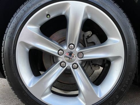 Used 2016 Dodge Challenger SXT w/ Super Sport Group (SS/T) RWD image 10