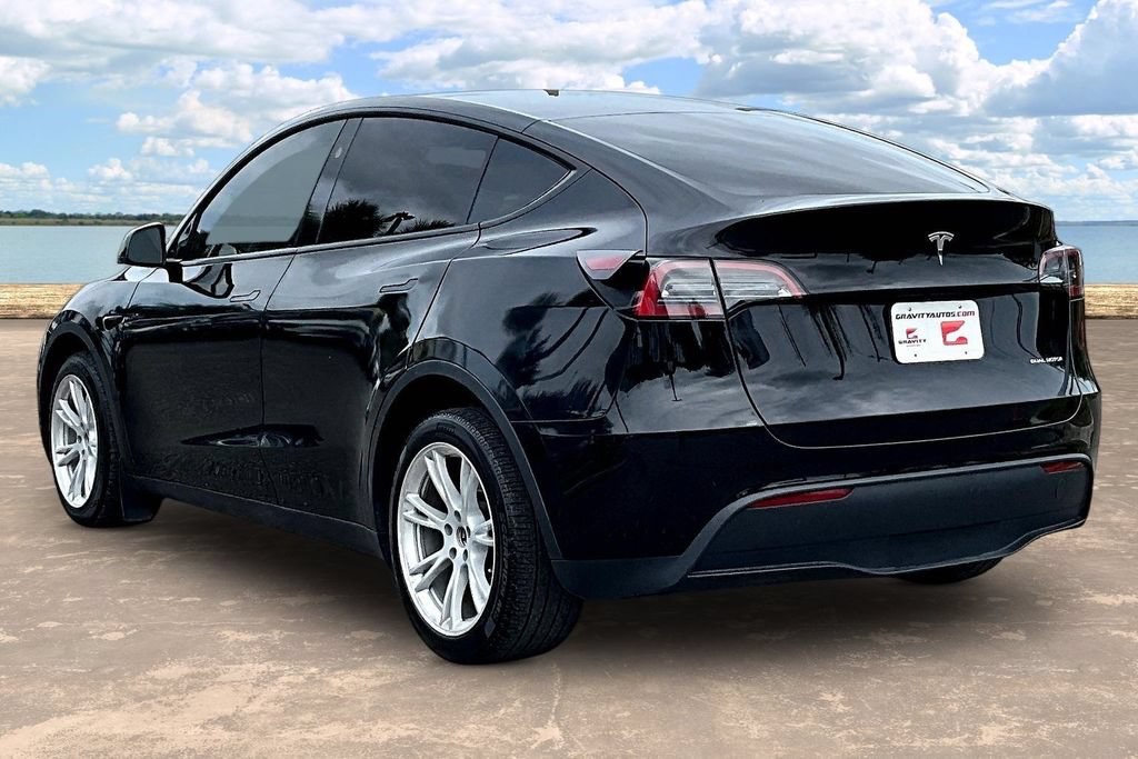 Used 2024 Tesla Model Y Long Range AWD/4WD image 6