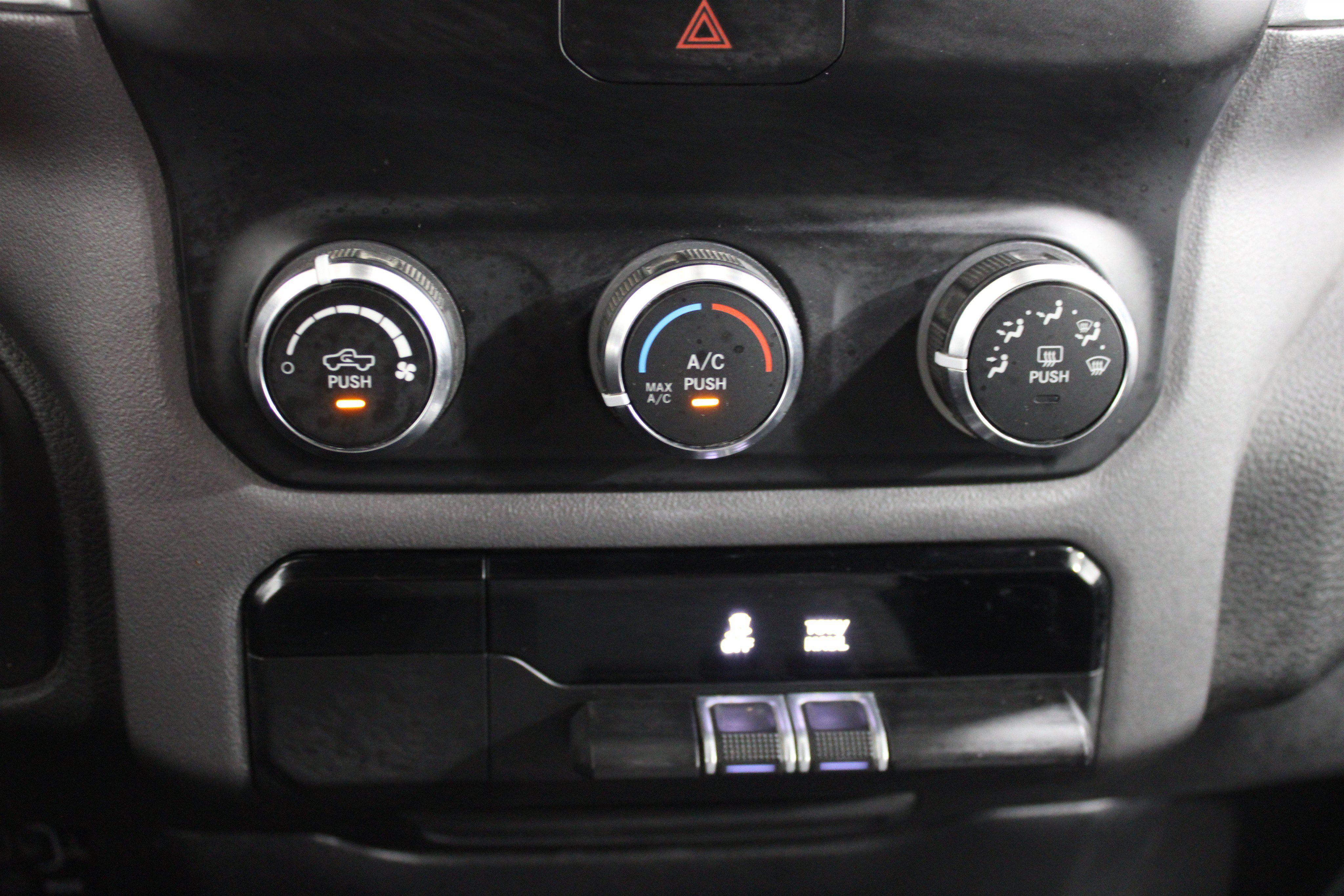 Used 2022 RAM 1500 Big Horn AWD/4WD image 15