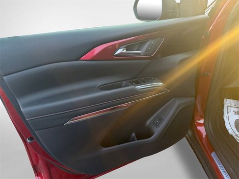 Used 2026 Chevrolet Traverse Z71 w/ Driver Confidence Package image 14