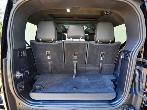 Used 2025 Land Rover Defender 130 V8 image 66