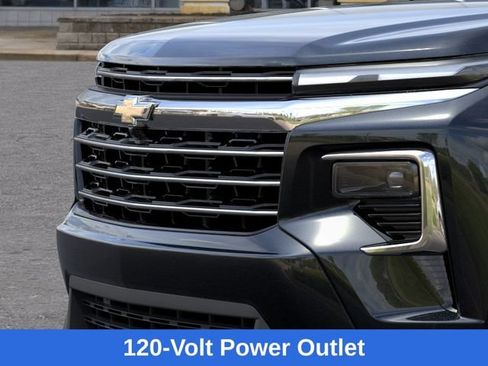 New 2027 Chevrolet Traverse LT w/ Driver Confidence Package AWD/4WD image 14