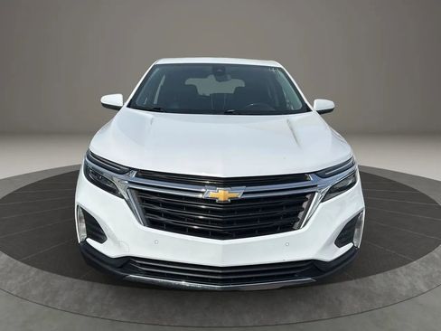 Used 2022 Chevrolet Equinox LT image 2