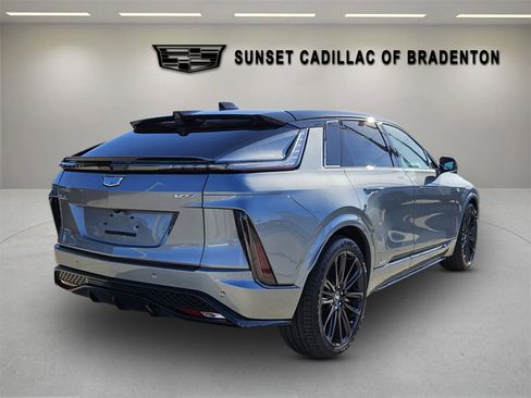 New 2026 Cadillac Lyriq V image 7