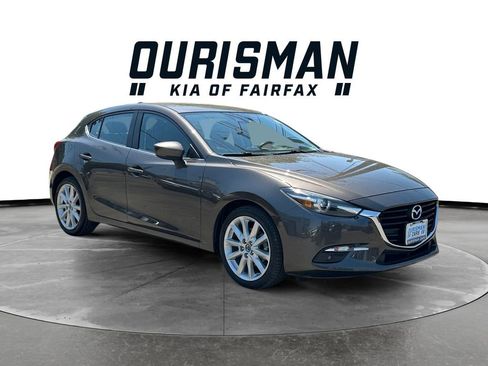Used 2017 MAZDA MAZDA3 Grand Touring w/ Premium Equipment Package FWD image 1