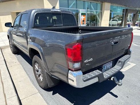 Used 2019 Toyota Tacoma SR5 AWD/4WD image 5