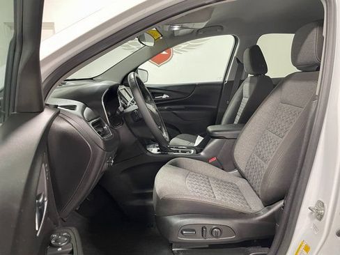 Used 2024 Chevrolet Equinox LT AWD/4WD image 11