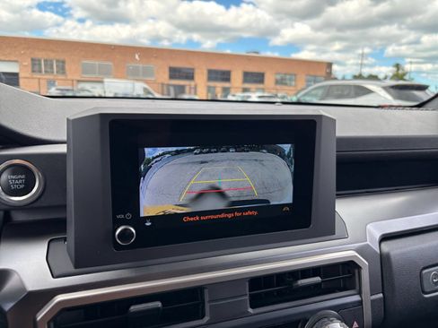 Used 2025 Toyota 4Runner SR5 RWD image 22