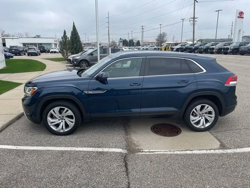 Used 2020 Volkswagen Atlas Cross Sport SEL AWD/4WD image 5