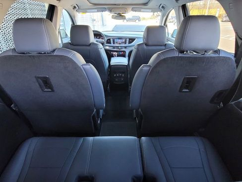 Used 2021 Buick Enclave Essence w/ Sound and Sites Package AWD/4WD image 10