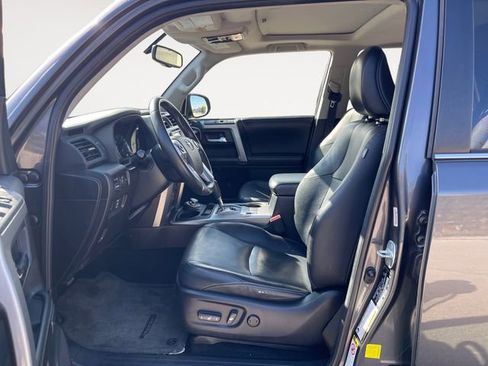 Used 2015 Toyota 4Runner Limited AWD/4WD image 9