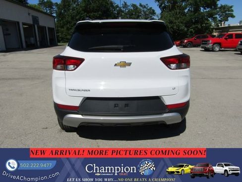 Used 2023 Chevrolet TrailBlazer LT FWD image 5