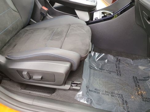 Used 2024 BMW X1 M35i w/ Premium Package image 23