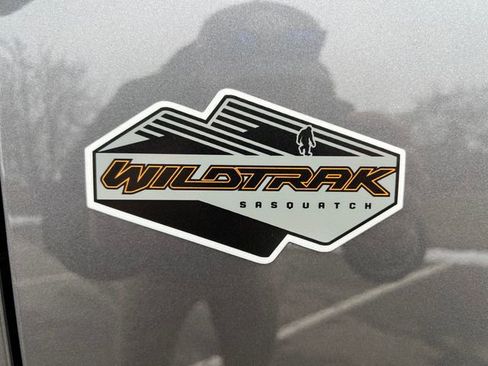 Used 2022 Ford Bronco Wildtrak image 35