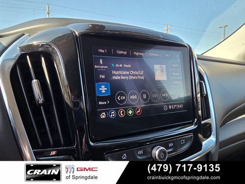 Used 2020 Chevrolet Traverse LT FWD image 16