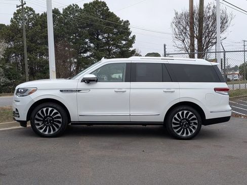 Used 2023 Lincoln Navigator Black Label image 6