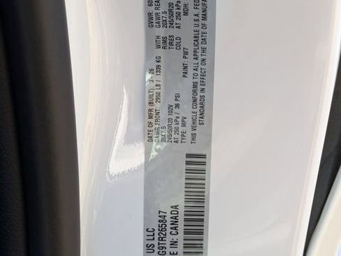 New 2026 Chrysler Pacifica Select FWD image 32