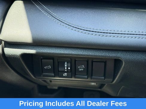 Used 2023 Subaru Outback Limited XT AWD/4WD image 17