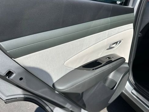 New 2026 Hyundai Tucson Limited AWD/4WD image 17