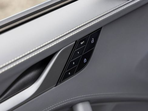 Certified 2022 Porsche 911 Carrera image 26