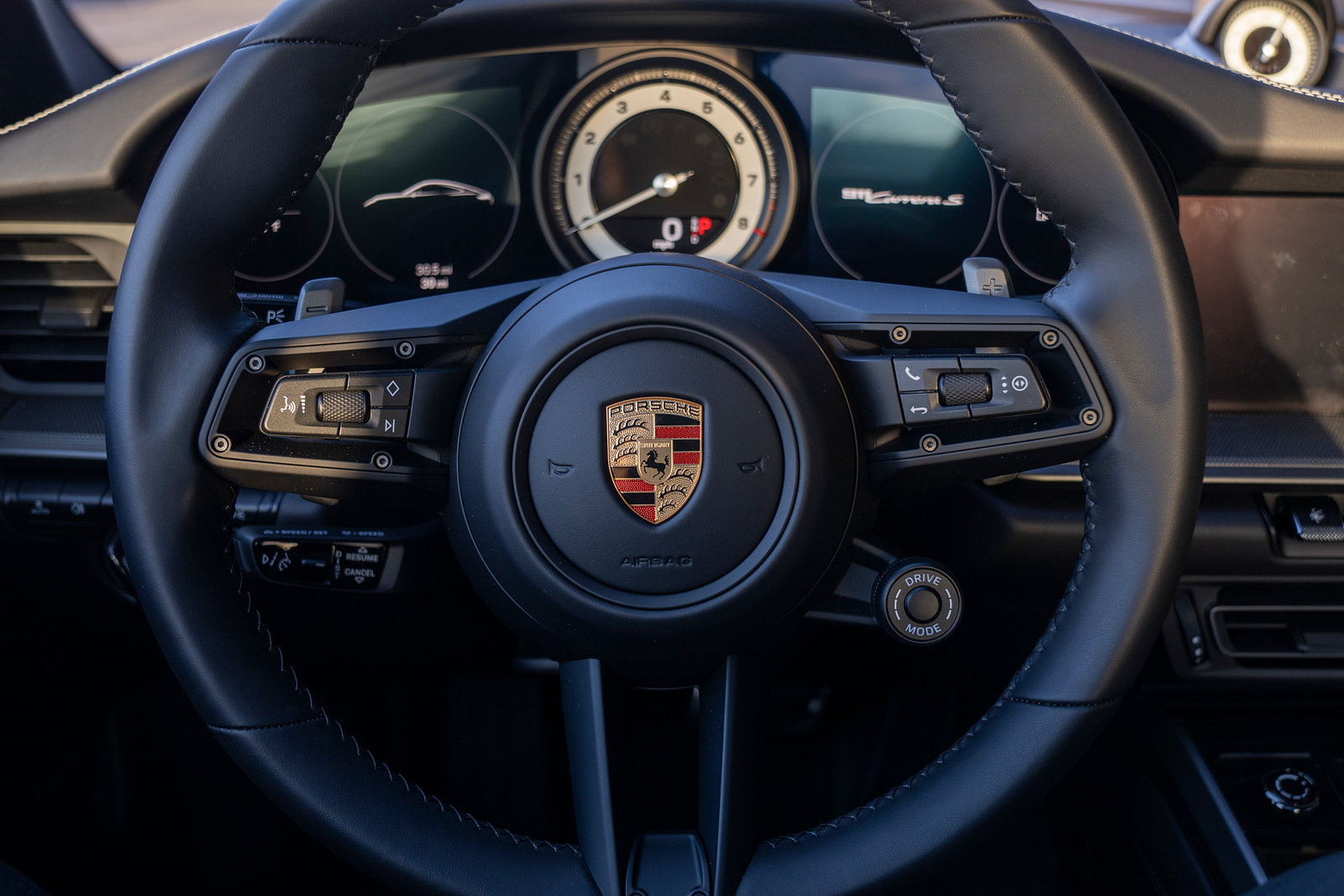 Used 2024 Porsche 911 Carrera S RWD image 25