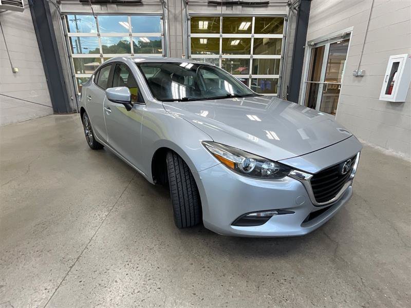 Used 2018 MAZDA MAZDA3 Touring FWD image 7