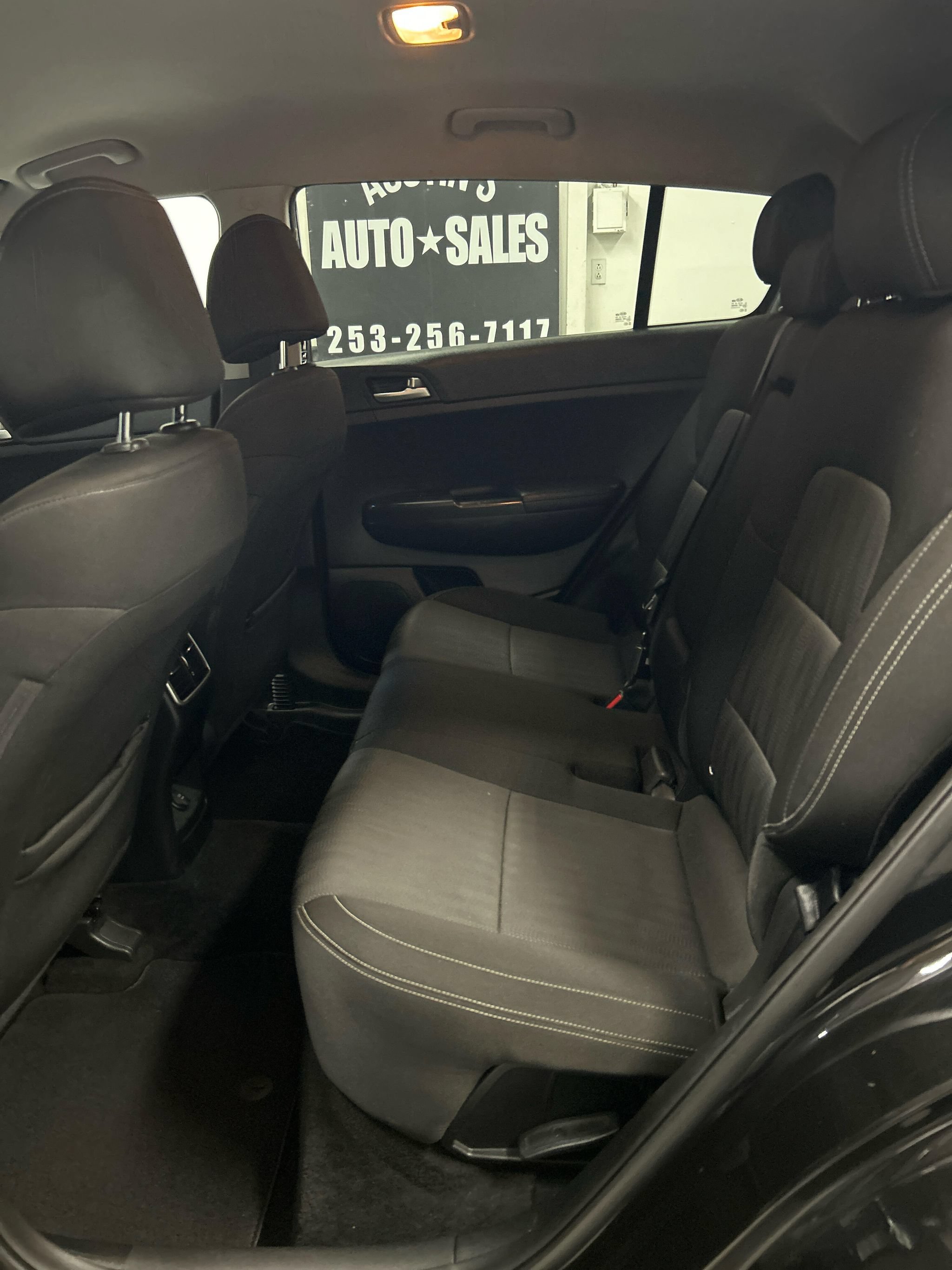Used 2017 Kia Sportage LX AWD/4WD image 10
