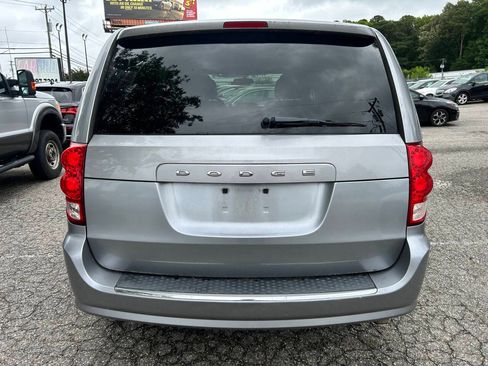 Used 2013 Dodge Grand Caravan SXT FWD image 4