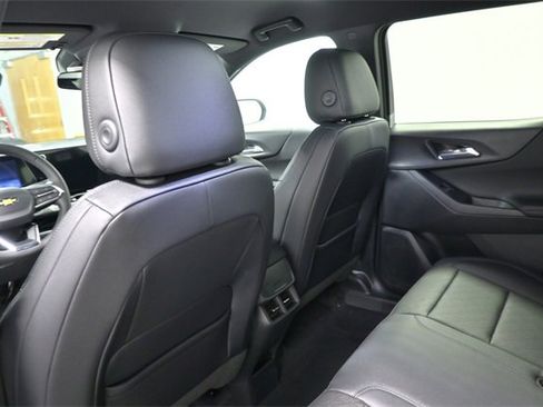 New 2026 Chevrolet Equinox LT w/ Convenience Package II image 12