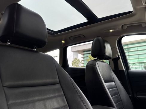 Used 2014 Ford Escape Titanium FWD image 17