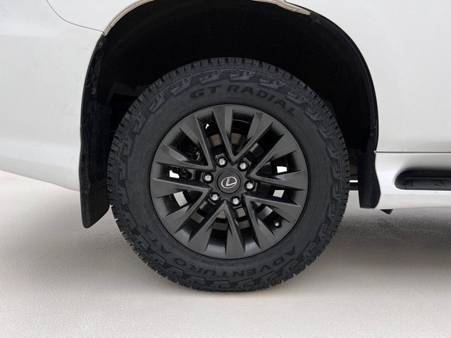 Used 2020 Lexus GX 460 Premium w/ Premium Package AWD/4WD image 31