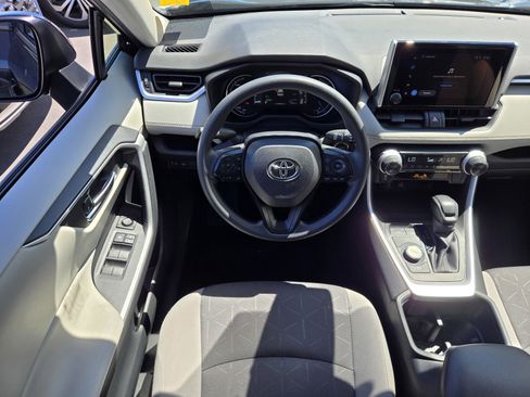 Used 2025 Toyota RAV4 XLE w/ Convenience Package image 13