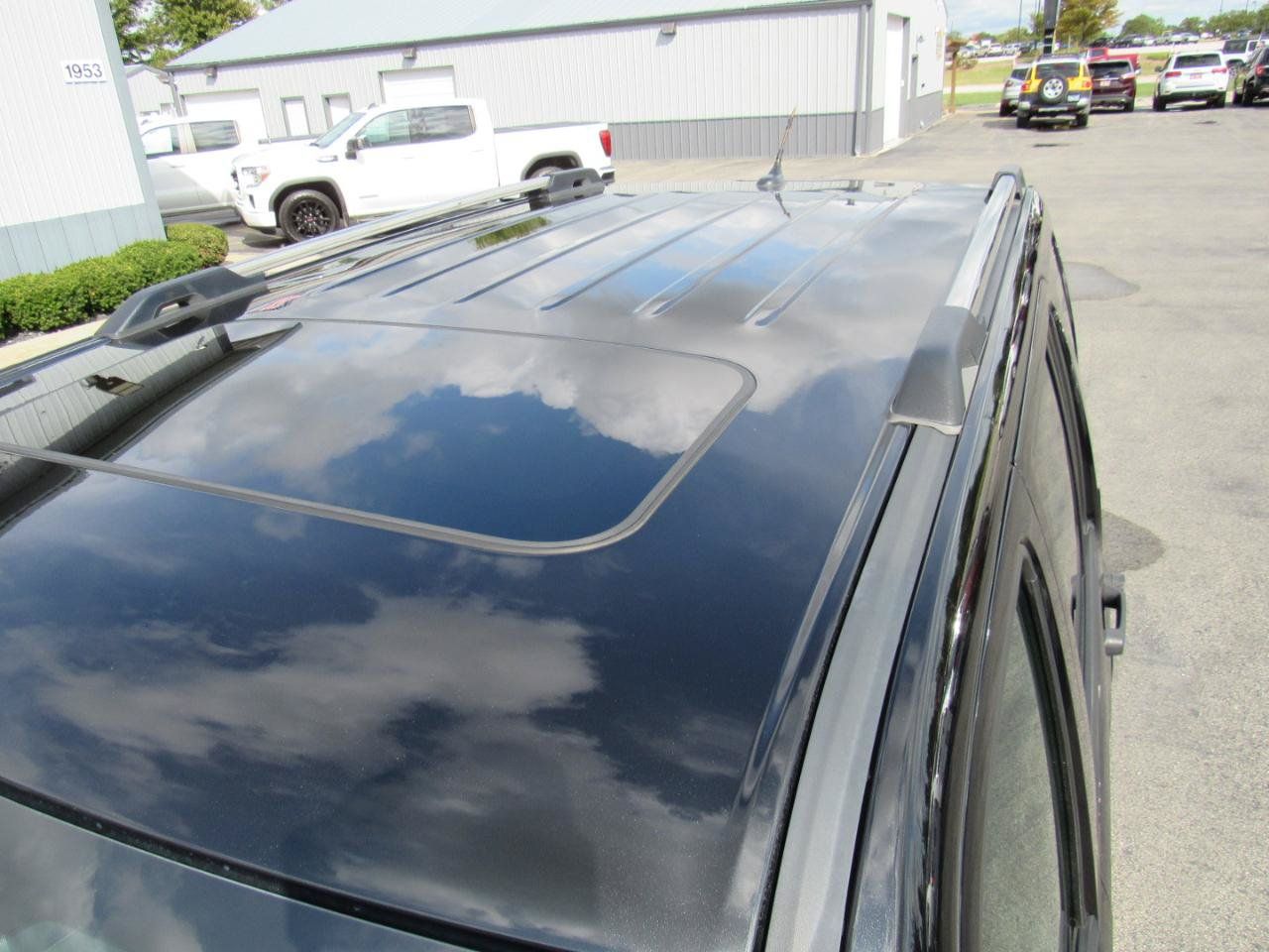 Used 2012 Jeep Liberty Limited Jet w/ Chrome Accents Group AWD/4WD image 10