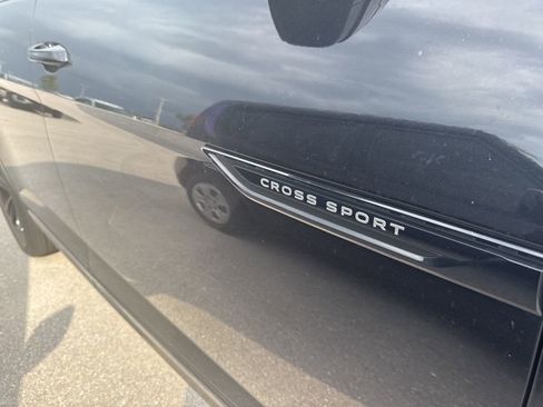 Used 2023 Volkswagen Atlas Cross Sport SEL image 3