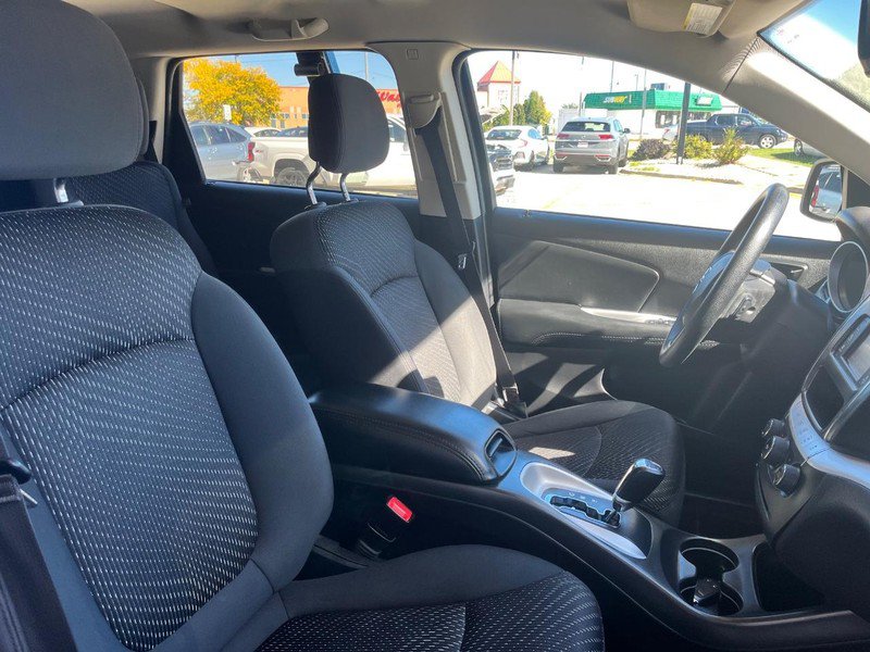 Used 2018 Dodge Journey SE w/ Blacktop Package FWD image 14