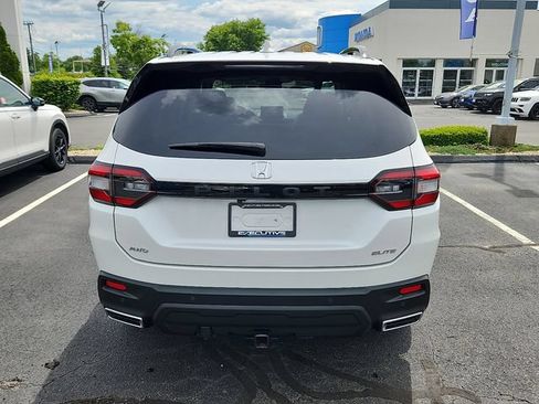 Certified 2023 Honda Pilot Elite image 5