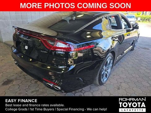 Used 2018 Kia Stinger GT1 AWD/4WD image 3