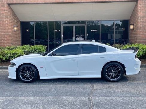 Used 2023 Dodge Charger Scat Pack w/ Plus Group image 2