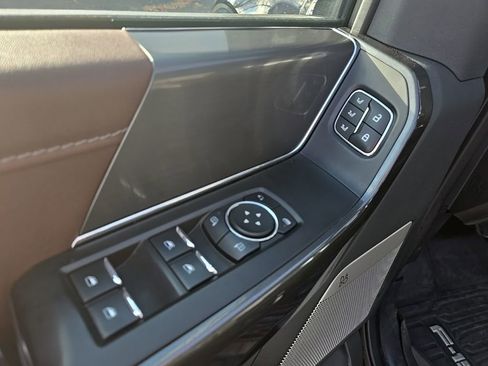 Used 2021 Ford F150 Lariat w/ Equipment Group 502A High image 10