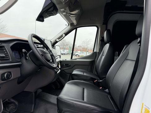 New 2026 Ford Transit 150 148 Medium Roof w/ Load Area Protection Package image 10