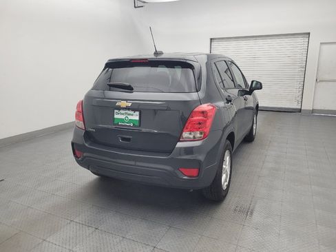 Used 2020 Chevrolet Trax LS w/ Tint and Cruise Package FWD image 7