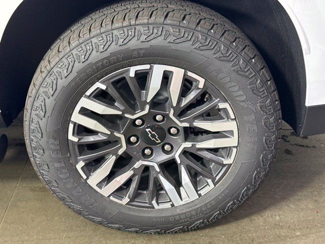New 2026 Chevrolet Tahoe Z71 w/ Z71 Off-Road Package AWD/4WD image 9