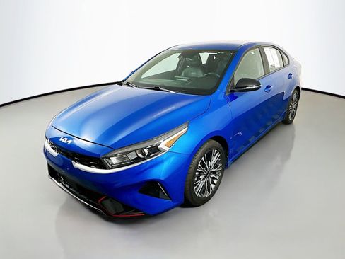 Used 2023 Kia Forte GT-Line w/ GT-Line Technology Package FWD image 3