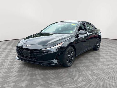Certified 2023 Hyundai Elantra SEL FWD image 7