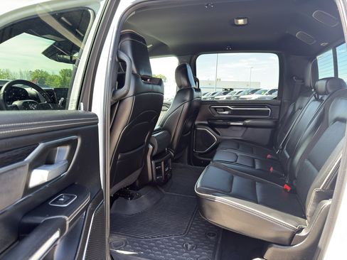 Used 2024 RAM 1500 Laramie AWD/4WD image 30