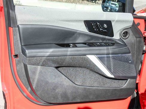 Used 2025 Cadillac Optiq Sport 2 w/ LPO, Floor Liner Package image 26