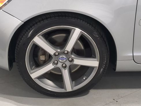 Used 2011 Volvo C70 T5 FWD image 17
