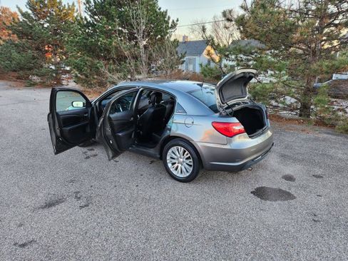 Used 2012 Chrysler 200 Limited image 53
