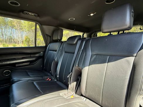 Used 2020 Ford Expedition Max XLT w/ Equipment Group 202A image 16
